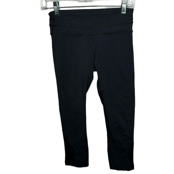 Lululemon Capri Sports Leggings. Size 4. - Picture 1 of 8